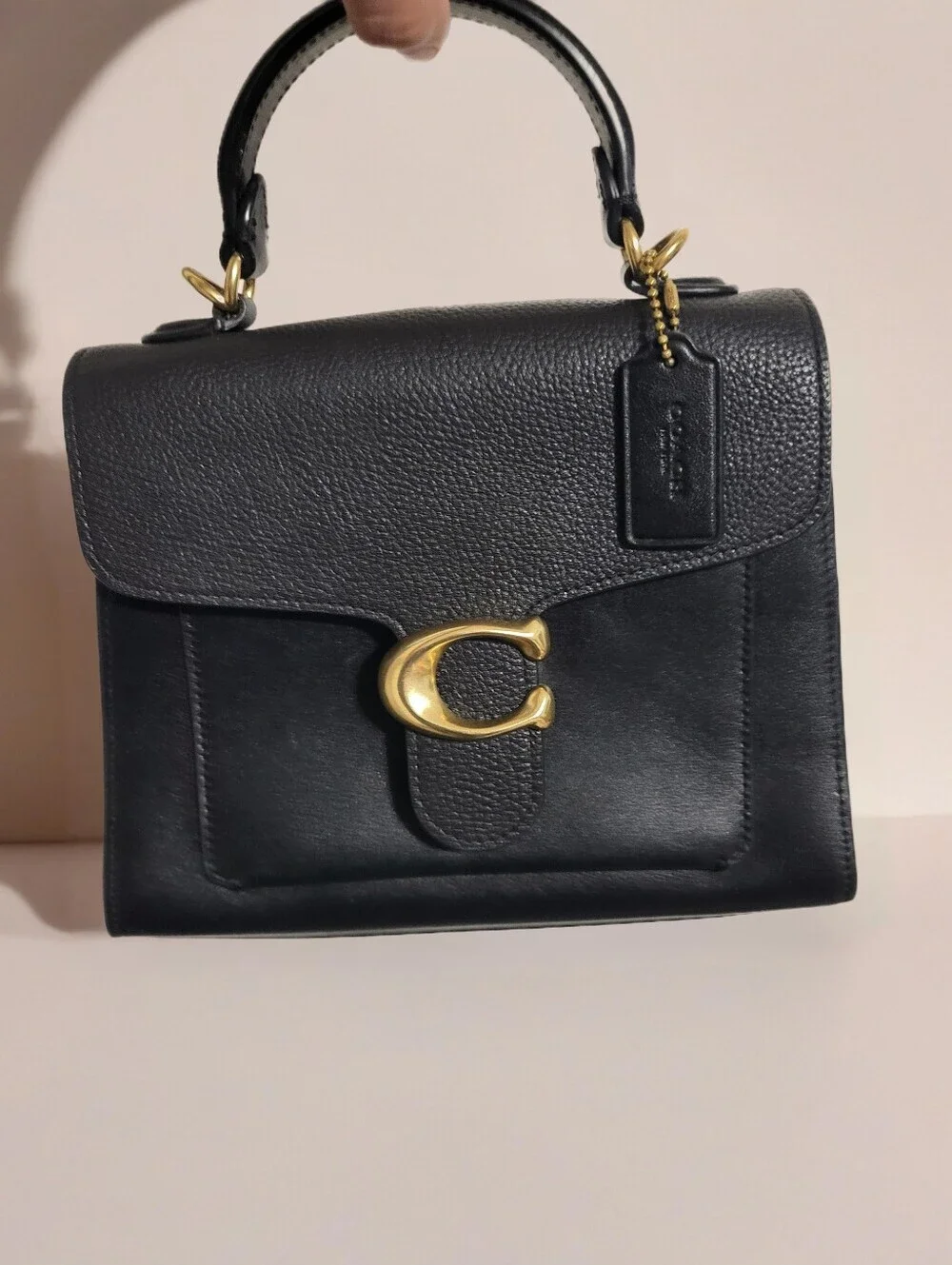 Coach TABBY TOP HANDLE 20. Black Polished Leather.